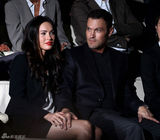 组图：梅根同丈夫现身米兰时装周 黑衣红唇冷艳