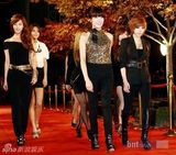 组图：少女时代金贤重等亮相颁奖礼 车胜元获大奖