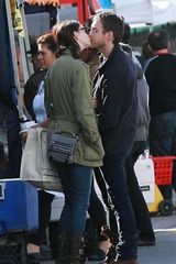 组图：好莱坞女星安妮-海瑟薇幸福完婚