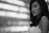 组图：王丽坤演绎黑白诱惑 尽显完美气质