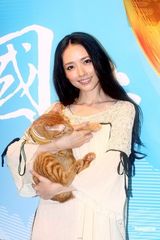 幻灯图：彭于晏化身拳击手 携明道为新片宣传造势 