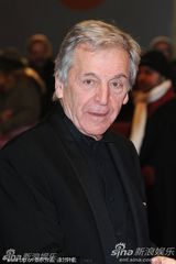 《音乐盒》首映礼 斯塔尔获授“终身成就奖”奖杯