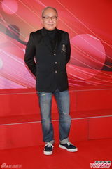 组图：群星贺梁家树荣休 汪明荃马德钟现身