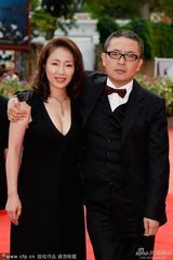 组图：《地狱为何恶劣》神乐坂惠被导演蜜揽