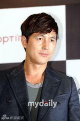 组图：《变形金刚3》韩国首映 郑雨盛(郑宇成)刘雅仁出席