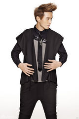 组图：徐正曦贺圣诞 个性写真搞怪动作