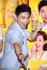 安心亚[1\/8]组图:安心亚自曝阿KEN私事 力撇臭