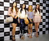 组图：f(x)朴时妍等参加时尚活动 性感美艳华丽PK