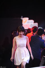 组图：《中国梦想秀》草根圆梦 大妈舞台走红