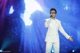组图：李玉刚新能量推介会突破华丽蜕变