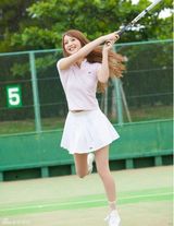 组图：日本人气超模佐佐木希泳装写真青春无敌