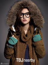 高清图：韩星WooRi冬装写真 尽展首尔时尚风情