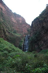 组图：《光辉岁月》转场云南 告别风沙迎蓝天白云