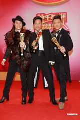 组图：草蜢凭《华丽明星赛》获得最佳节目主持