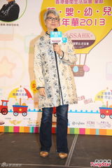 组图：陈敏儿出席幼儿活动 分享与孩子相处心得