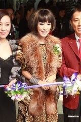 组图：米雪自曝曾遭遇挖角 称新婚郭羡妮春风满面