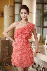 高清组图：李多海拍内地时尚大片 优雅性感千娇百媚