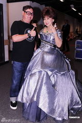 组图：朱咪咪演唱会圆满结束 黎耀祥慨叹开唱不容易