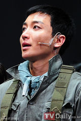 组图：SJ利特池贤宇参演歌舞剧展精湛演技