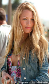 组图：《绯闻女孩》落下了帷 S女王布莱克美胸终极盘点