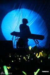 组图：人气乐团FTIsland台北开唱 激烈超韩国本地