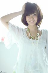 组图：张慧气质写真尽显妩媚风情