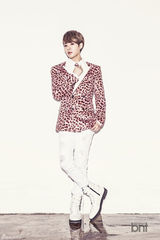 高清：韩团Mpire写真穿格纹豹纹西装张扬个性