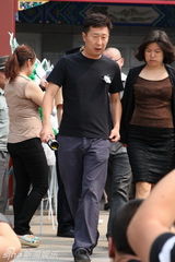 组图：葛优姜昆冯远征等明星送别黄宗洛