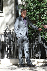 组图：《绯闻女孩》最终季片场 S与Dan浪漫婚礼