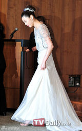 组图：韩星全智贤婚前记者会优雅高贵谈求婚细节