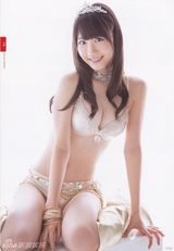 组图：AKB48成员性感加冕照曝光
