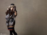 高清图：韩星金喜善拍冬装写真 尽展干练时尚魅力