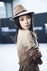 组图：汤晓菲MV演绎禁忌之恋 再推帅气英伦写真