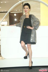 组图：刘嘉玲闪耀装扮尽显华贵 没想过戛纳封后