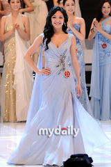 组图：2011韩国小姐新任冠军出炉 申贤俊刘善主持