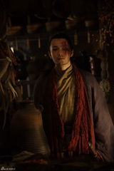 组图：《赵氏孤儿》曝黄晓明造型 “毁容”求转型