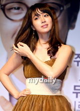 组图：《恋爱操作团》记者会 朴信惠个性李敏贞温婉