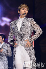 组图：帝国之子新专辑发布时隔2年整体回归