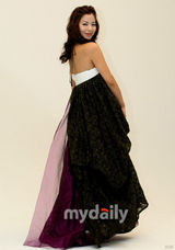 幻灯图集：日本女星秋叶理惠首尔举行写真集发布会