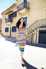 高清图：董玥欧洲拍摄夏日写真 打造甜美清新范儿