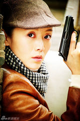 组图：车永莉领衔《捍卫者》男装造型帅气干练