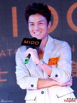 组图：吴克群广西代言获赠铜鼓装修房间