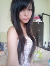 组图：翻版侯佩岑网络走红 网友赞人美胸更美