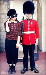 组图：李思思生活照曝光 一改春晚范儿变萌少女