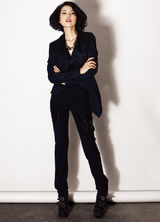 组图：高圆圆拍时尚大片扮“睡美人”