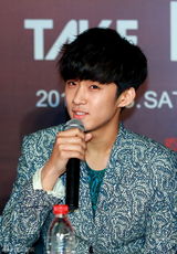 组图：韩团FTISLAND亚洲巡演发布会齐卖萌