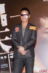 组图：《逃出生天》首映 李心洁称做好当妈准备