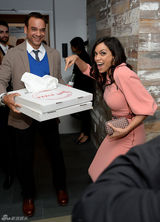 组图：《恍惚》首映 文森特黑衣帅气微笑迷人