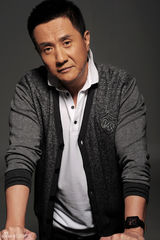 组图：张志坚雅痞范写真熟男魅力