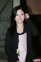 组图：女歌手陈僖仪丧礼 薛凯琪黄柏高哀伤送别